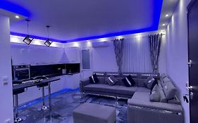 Rafina'S Luxury Apartment