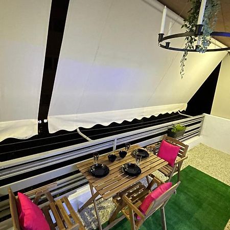 Rafina'S Luxury Apartment Esterno foto