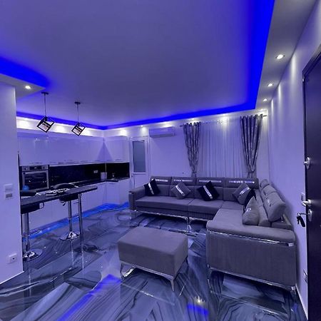 Rafina'S Luxury Apartment Esterno foto